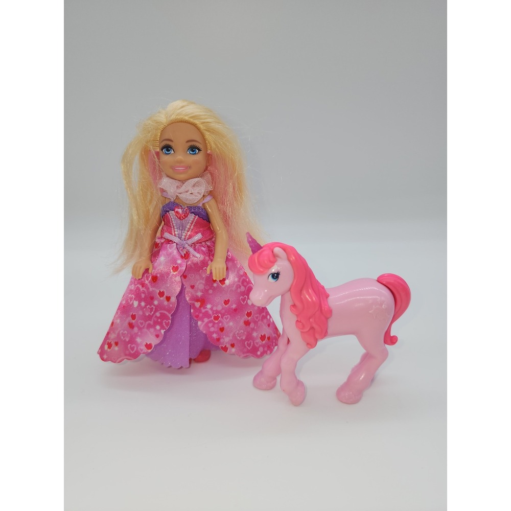 Barbie Dreamtopia Chelsea Princess Doll and Pink Unicorn Set Blonde Pink Hair